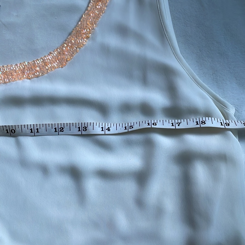 NWT Ann Taylor White Crepe Tank Top with Iridescent Peach Beaded Trim - M - Picture 7 of 7